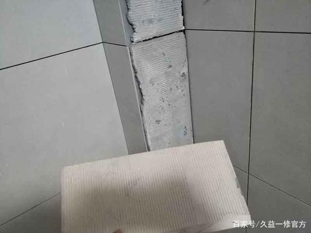 厨房瓷砖空鼓最佳补救方法视频(厨房瓷砖空鼓最佳补救方法视频教程)